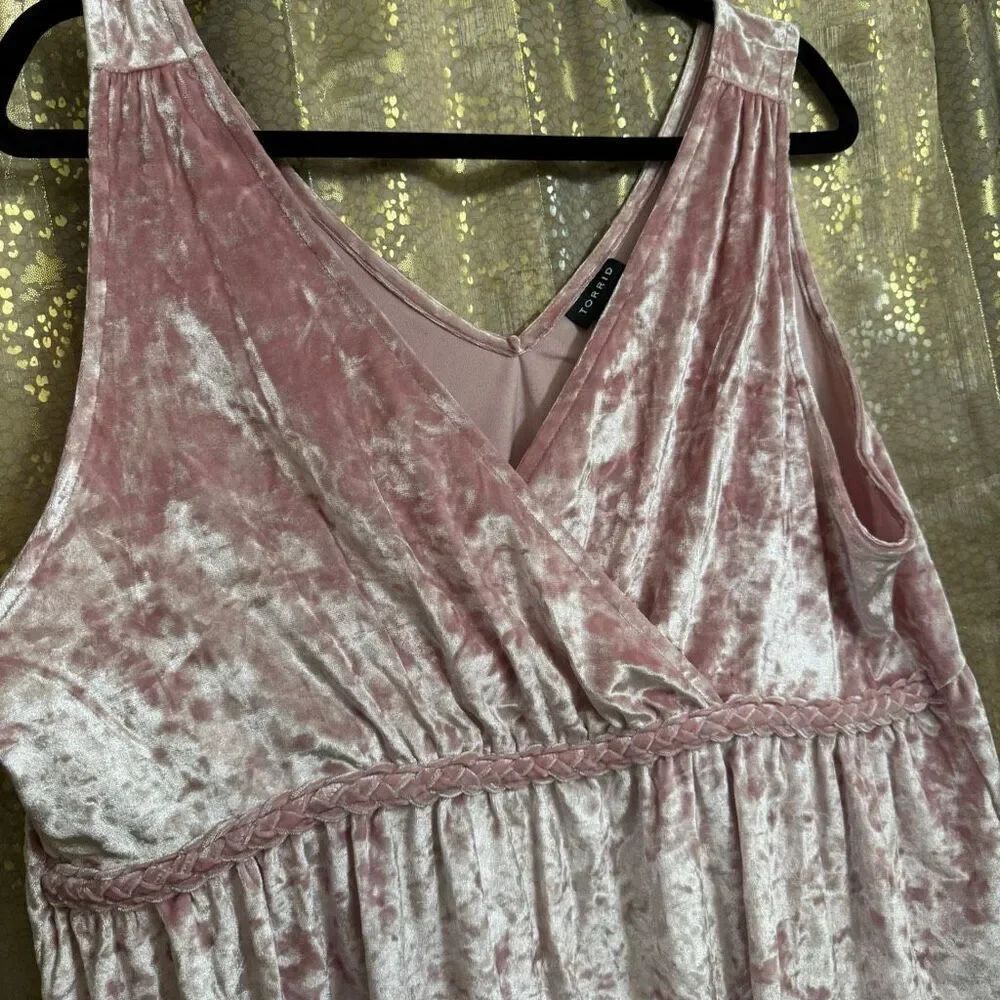 Torrid Light Pink Crushed Velvet Surplice Babydoll Tank Blouse 3X NWT - Picture 5 of 7